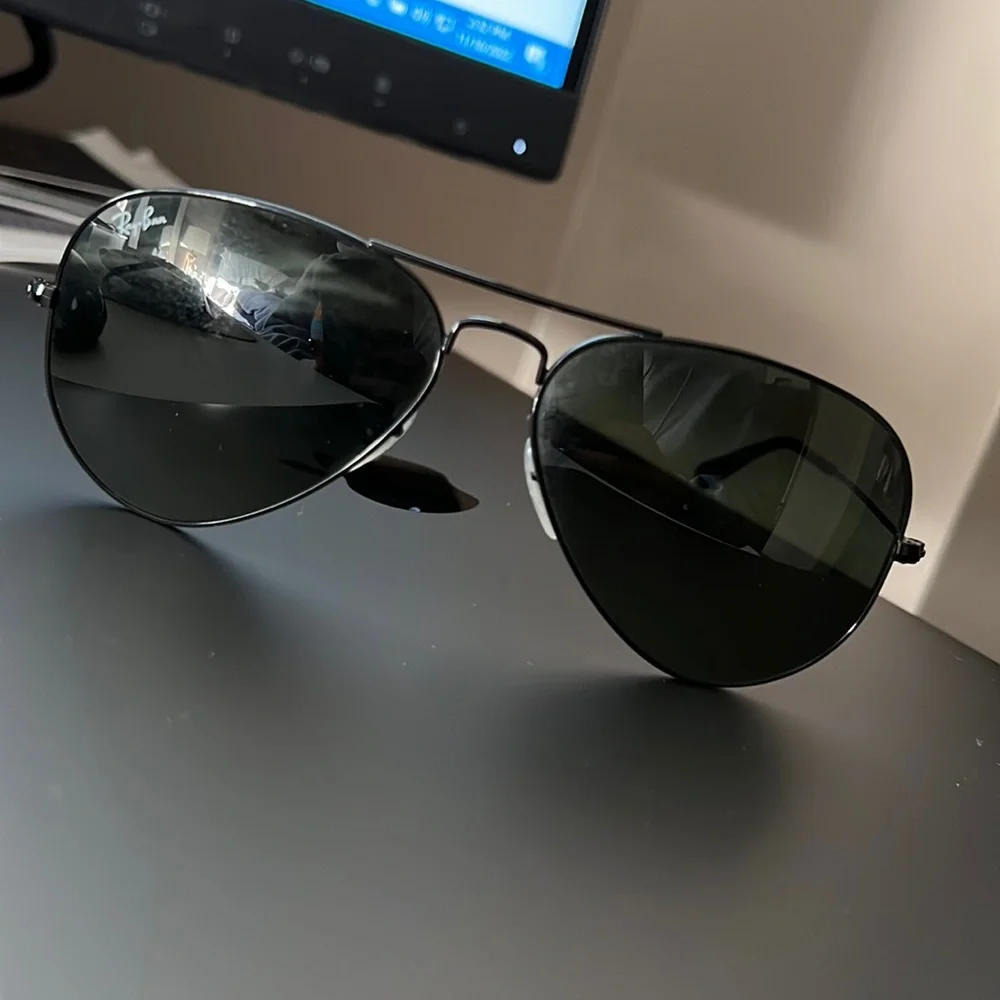 Ray-Ban Aviator - Picture 1 of 4